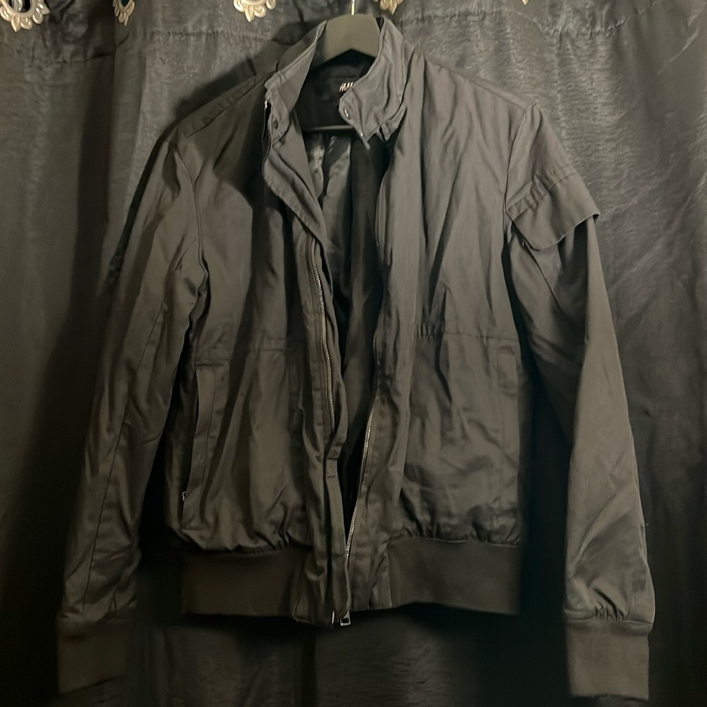 XS men’s black jacket